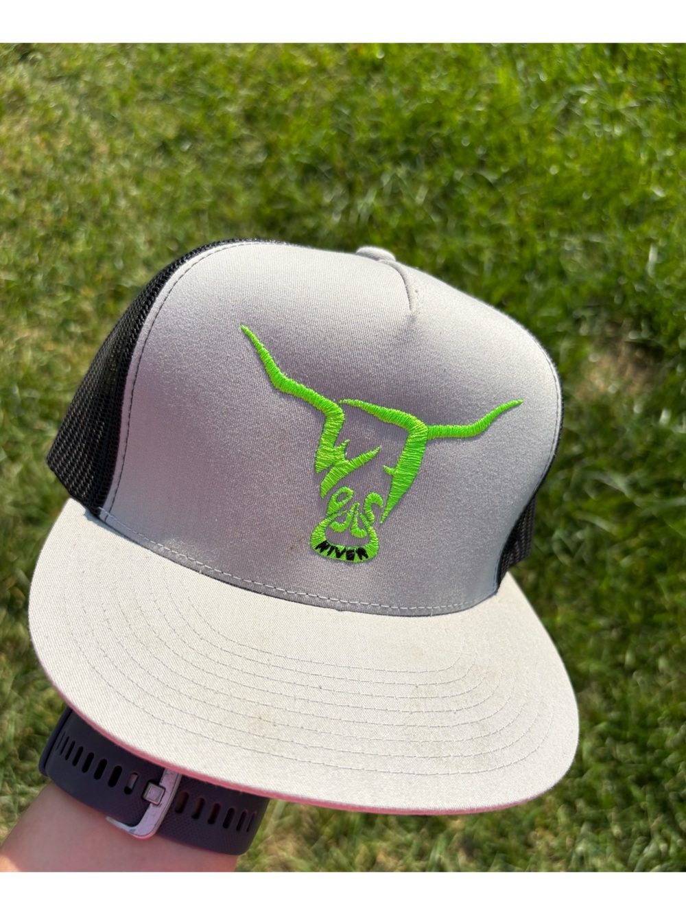 West River light grey and green hat
